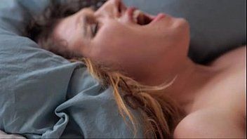 Afspelen De pornoreeks blijft seks hebben met andere jongens