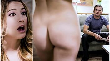 تشغيل هذه الجبهة الثلاثون الساخنة شديدة الحساسية بعض الشيء عندما يتعلق الأمر بعمل xxx مع