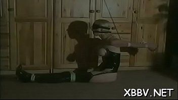 Riproduci XXX sensuale con una ragazza calda con un seno molto grande