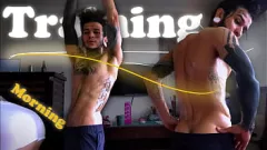 Afspelen Trainingssessie wordt kinky met mijn getatoeëerde stiefmoeder