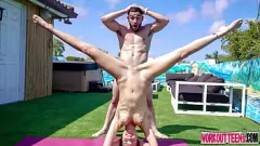 Afspelen JC Wilds Outdoor Training en Hard Fucking