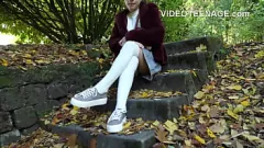 Afspelen Teen Pussy Outdoor Casting: eerste keer porno voor kleine chipie