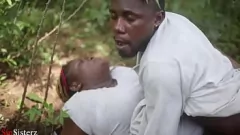 Redă O milf înfiorată și iubitul surorii ei asiatice vitrege se bucură de o perioadă sălbatică cu o puză mare și o muie exotică