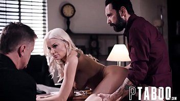 Abspielen Xnxx Filme im Büro mit der Brünetten von einem Zigeuner xxl gefickt