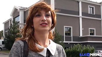 Redă Abordata pe public accepta repede o muie in pahardcoree si sex la domiciliu