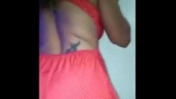 Reproduzir Adolescente fixado na bunda de um com um grande galo